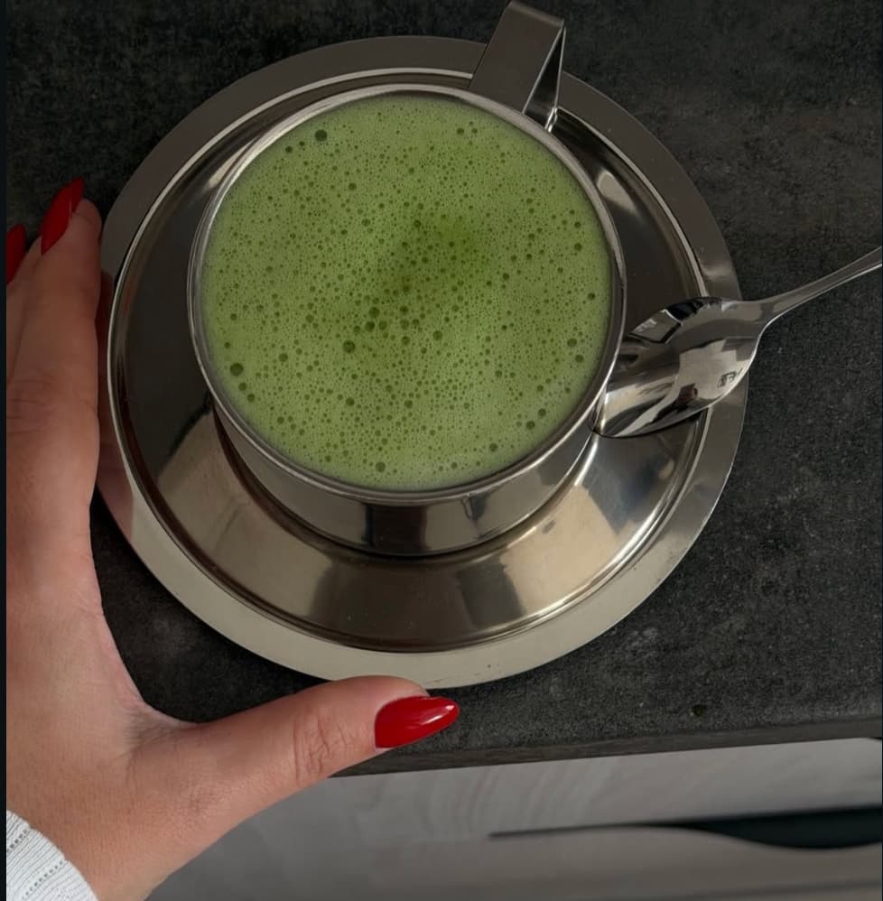 Rețetă de matcha latte preparată acasă